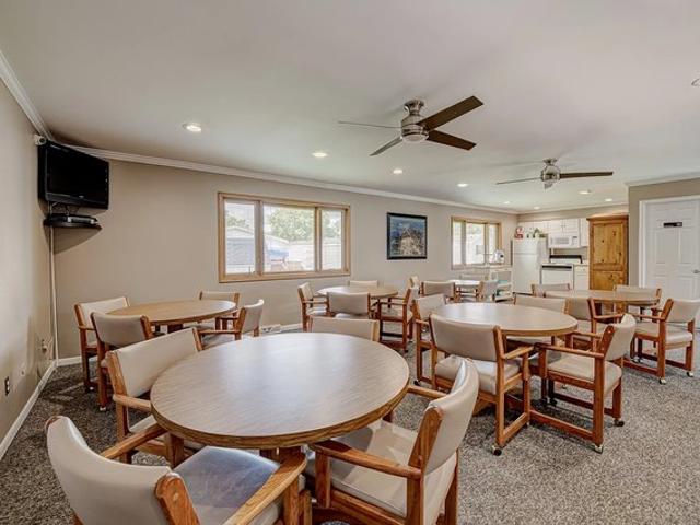 1415 Fisk Rd, White Lake, MI 48386