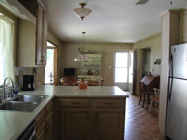 1416 Larrys Drive