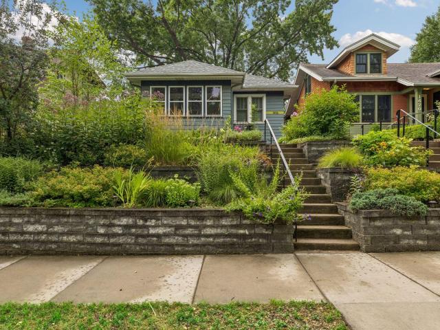 1416 Saint Clair Avenue