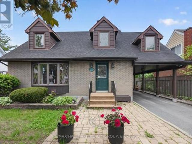1416 Woodward Avenue, Ottawa, ON, K1Z 7W1 house for sale | Listing ID X13739 | Royal LePage