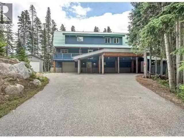 1417 Apex Mountain Road, Apex Mountain, BC, V0X 1N6 house fo.