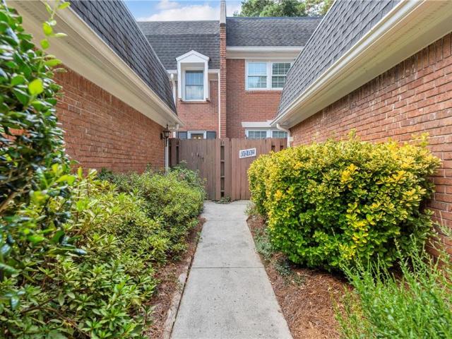 1417 Ashford Place NE