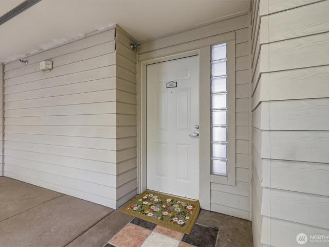 1417 Queen Anne Avenue N # 303