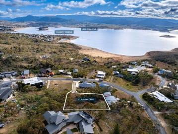 1417sqm block with North, West and South views