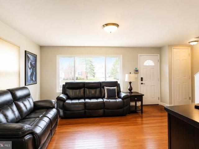 1418 Pacific