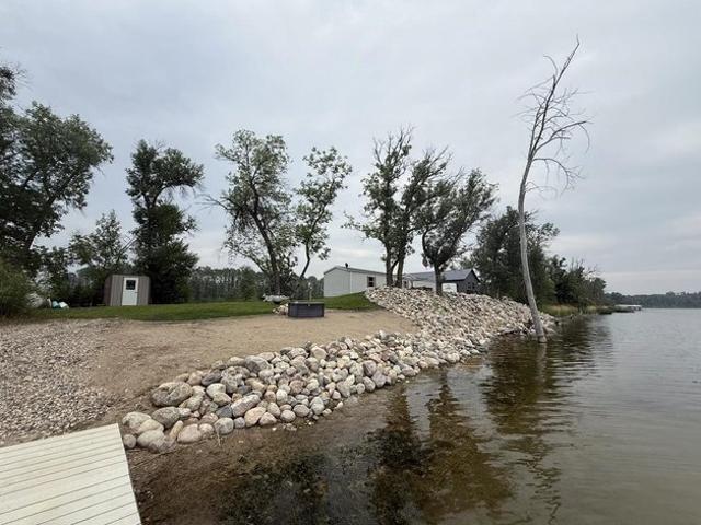 1419 E Loon Lake Rd, Bottineau, ND 58318