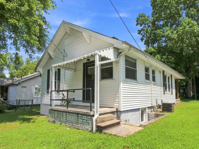 1419 Perkins St