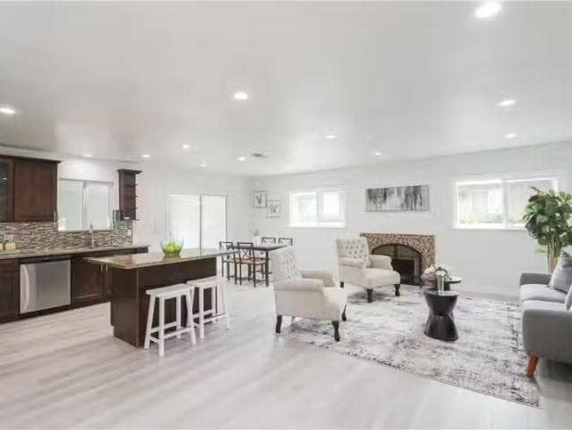 1419 W LASTER AVE, ANAHEIM, CA 92802