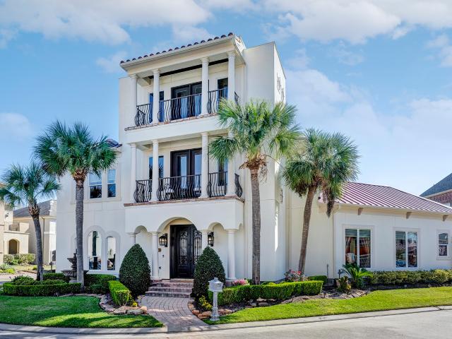 1410 Oceanside Lane