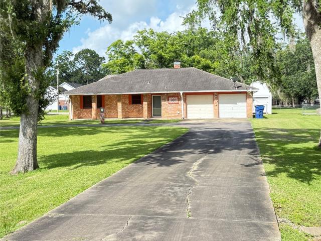 1410 Dance Dr, West Columbia, TX 77486 | MLS #35570