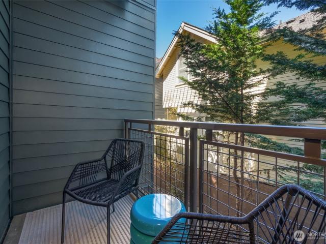 1410 E Pine Street # W205