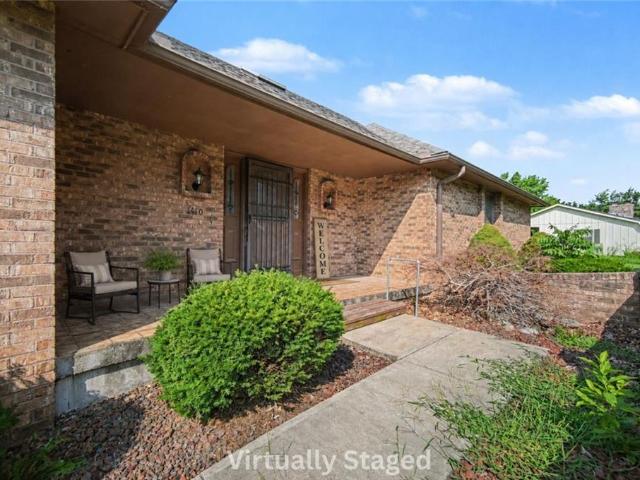 1410 Grandview Drive