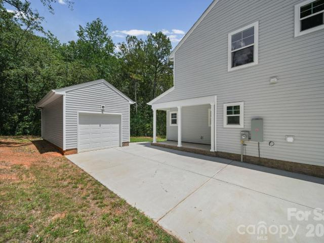 1410 Hubbard Terrace