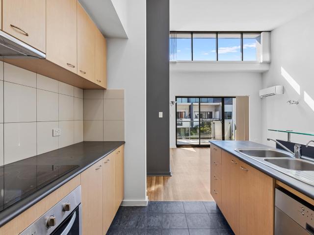14/11 Tanunda Drive Rivervale, WA 6103