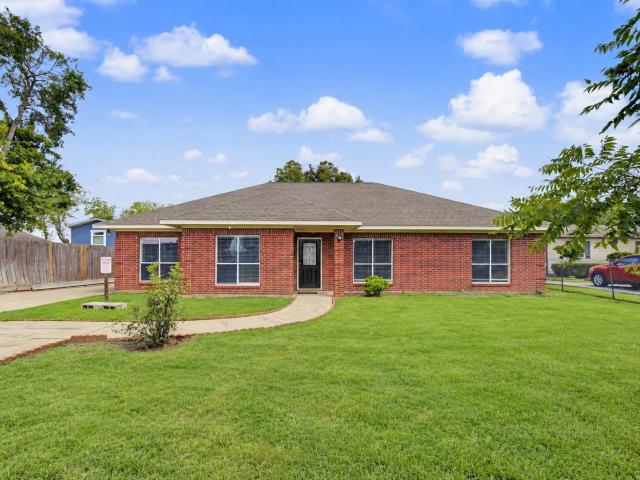 1411 /141 / Guadalupe ST