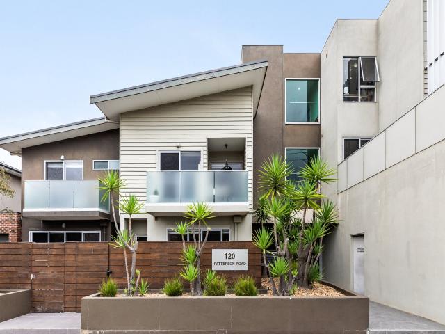 14/120 Patterson Road, Bentleigh
