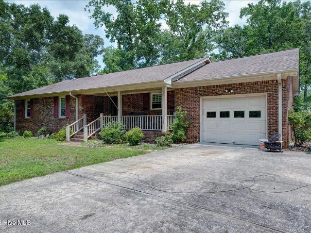 1412 Oxford Lane