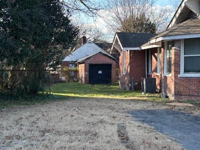 1412 Elm AVE