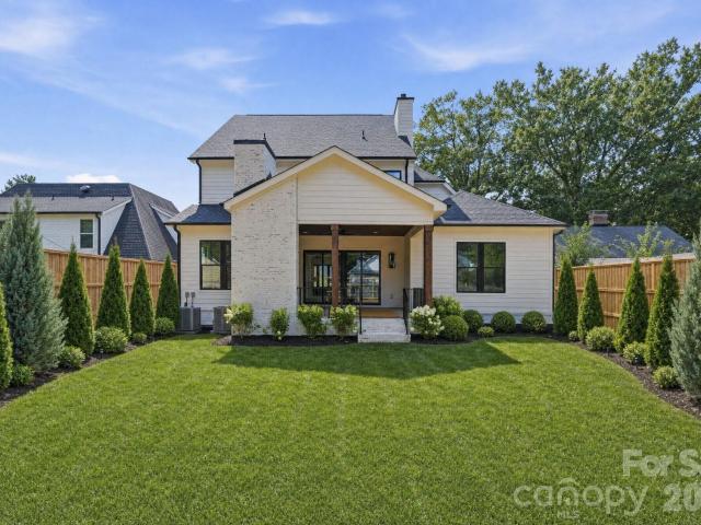 1412 Lyon Court