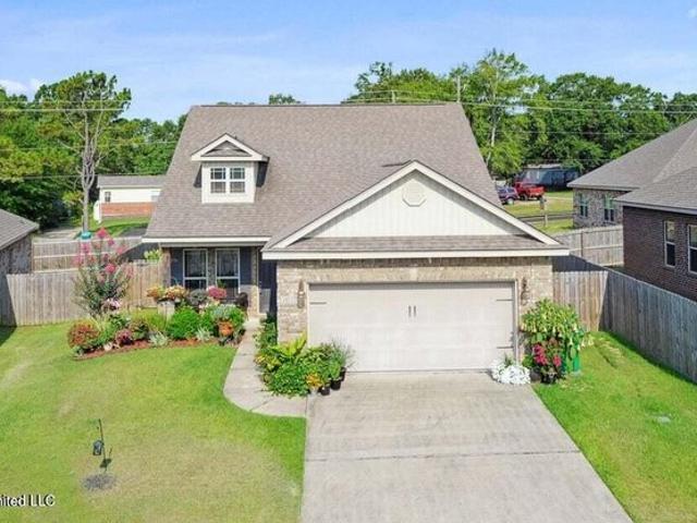 14137 Waterford Cir, Gulfport, MS 39503