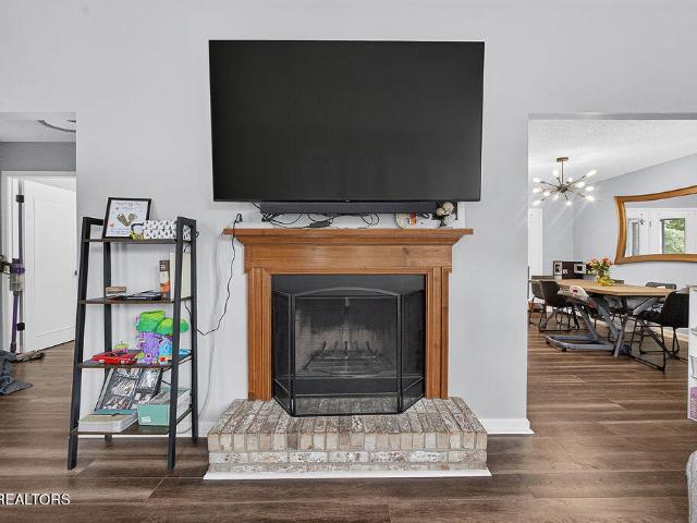 1413 Overton Lane