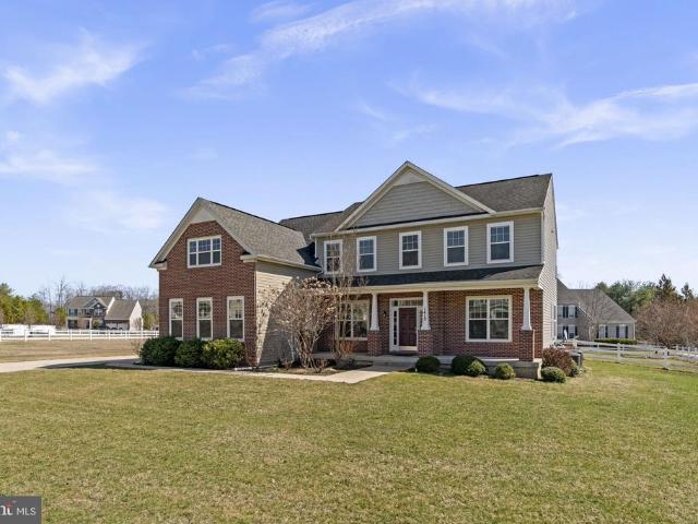 1413 Della Way