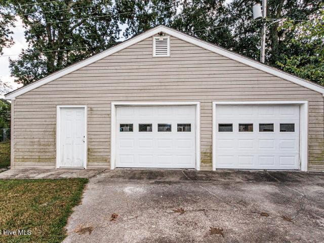 1413 Rock Creek Drive