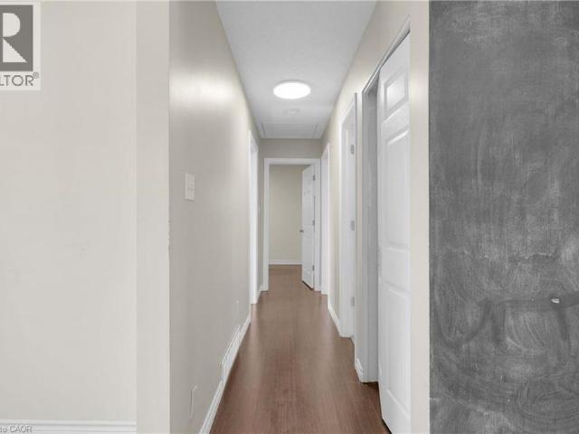 141 CEDAR CREST Street, Kitchener, Ontario, N2N2A6