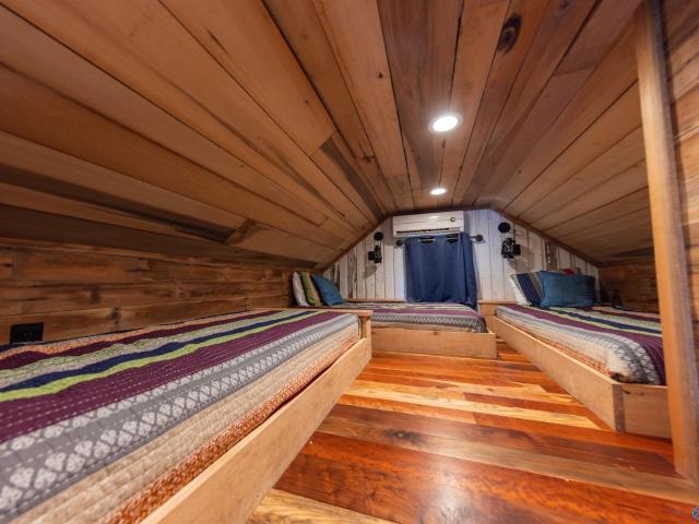 141 Chilcotin Road, Langston, USA, AL