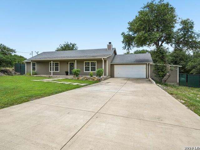 141 Arnold Dr