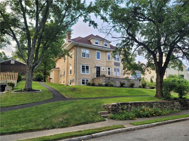 141 Bourne Avenue 2