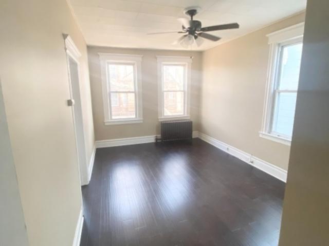 141 Bedford St, 2 beds, 1 full bath
