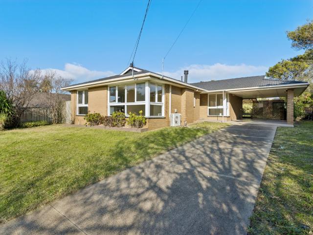 141 Eastbourne, Rosebud
