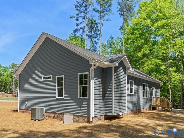 141 Jamestown Lane
