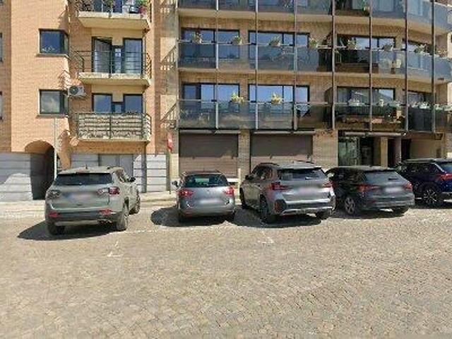 141 m2 apartment for rent in Morlanwelz