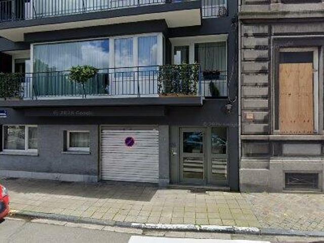 141 m2 apartment for rent in Luik