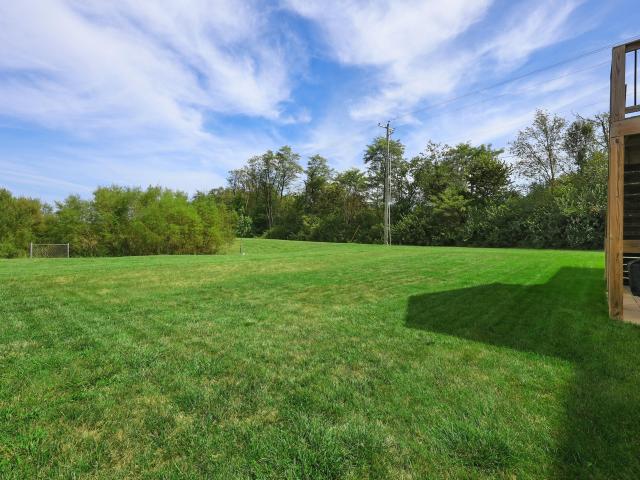 141 Meadowcrest Drive