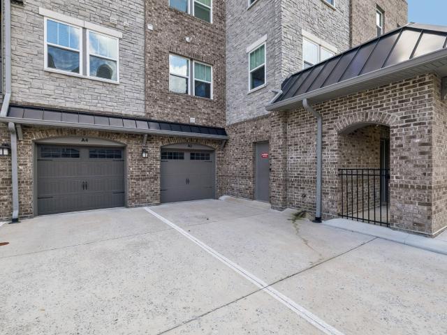 141 Saundersville Rd # 1105