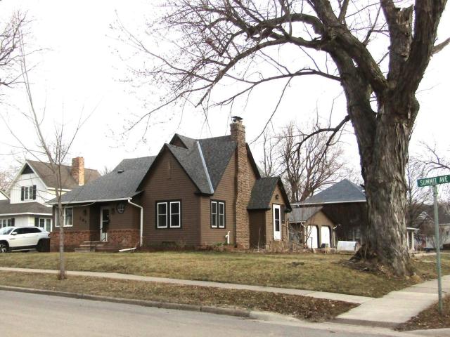 141 Summit Avenue