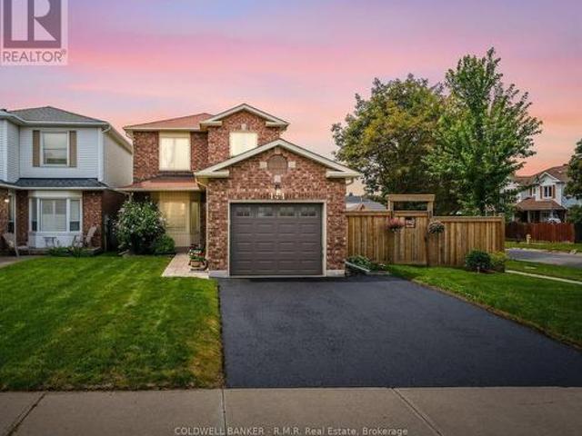 141 Poolton Crescent, Clarington Courtice, ON, L1E 2H6 house for sale | Listing ID E13813 | Royal LePage