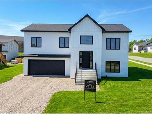 141 Regiment Creek Ave, Fredericton, NB, E3G 0G3 house for sale | Listing ID NB138862 | Royal LePage