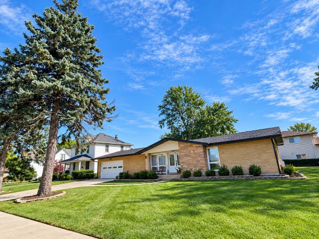 141 W Army Trail Boulevard