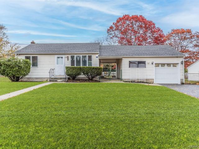 141 Wendy Dr, Holtsville, NY 11742 | MLS #1017