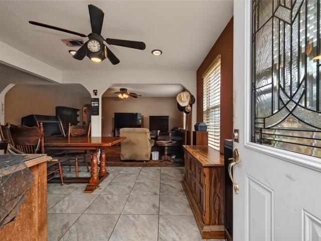141 Town And Country Drive