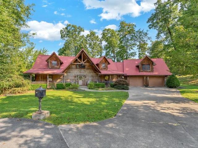 141 Yorktown Ct, Beckley, WV 25801