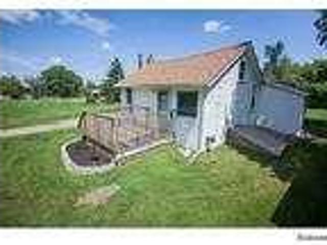 14243 N Holly Rd, Holly, Mi 48442