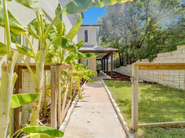 14245 FM 2769 Rd