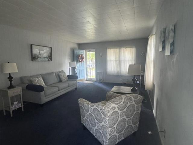 1425 Carleton Street