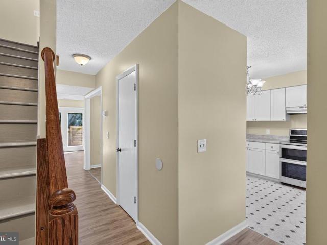 1425 Country Club Court