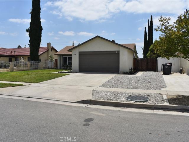 1425 Hunter